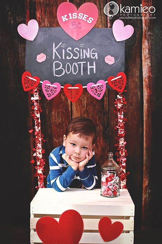 Capturing Love: Creative Valentine Photo Booth Ideas