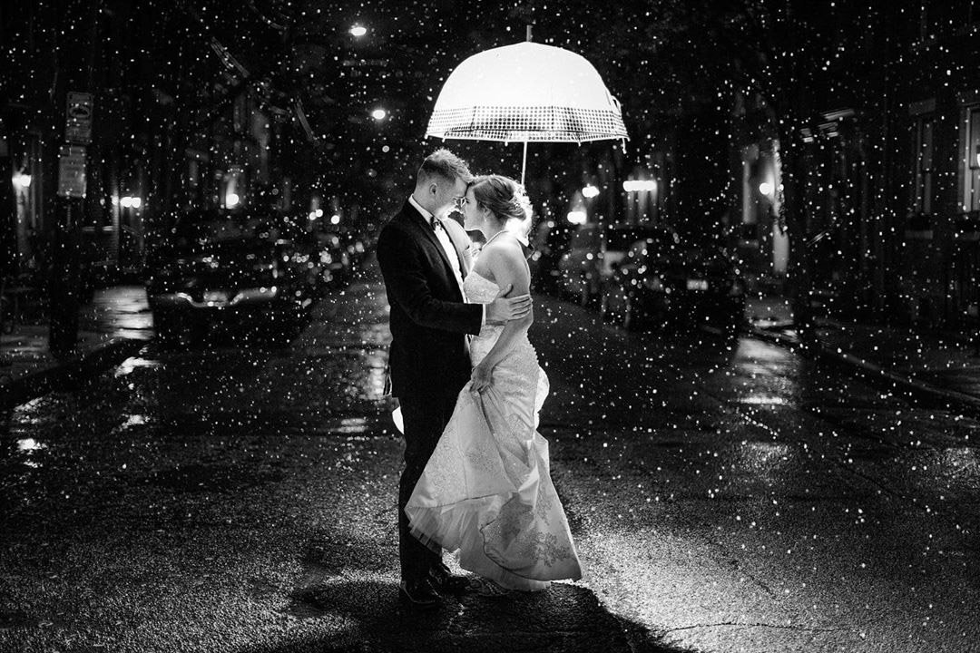 Capturing Love in the Rain: The Magic of Rainy Wedding Photography