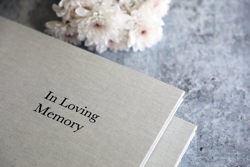 Capturing Memories: Creating a Memorial Photo Book That Honors Your Loved Ones