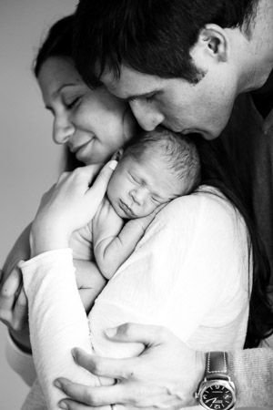 Capturing Precious Moments: The Art of In-Home Lifestyle Newborn Photography