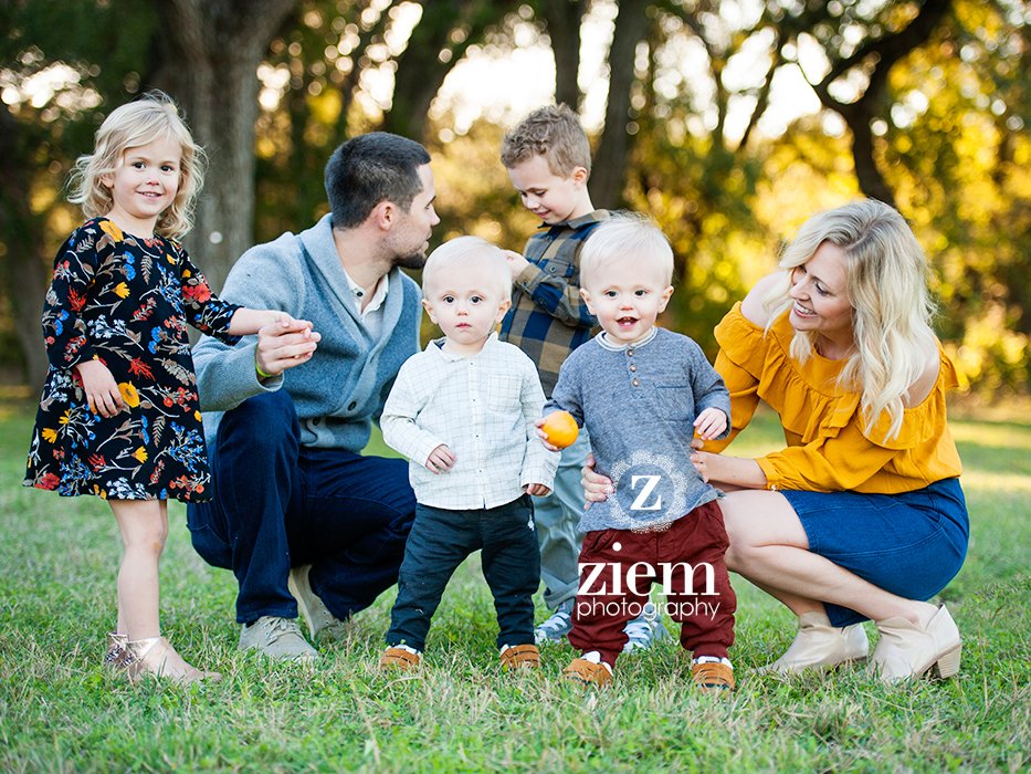 Capturing the Charm: Newborn Twin Photography in Austin, TX