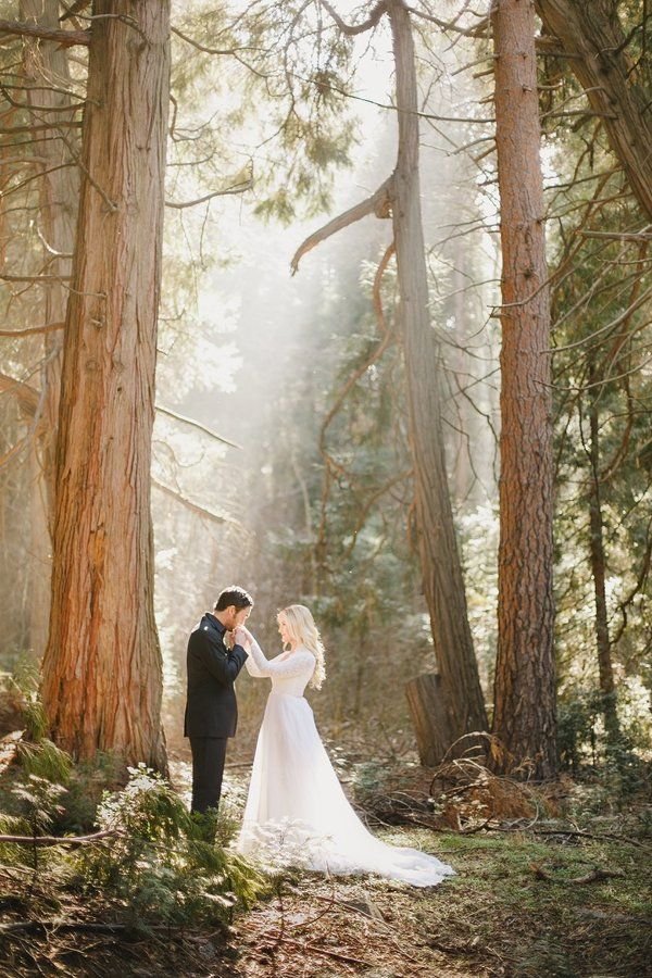 Capturing the Magic: Stunning Fall Wedding Photography Ideas