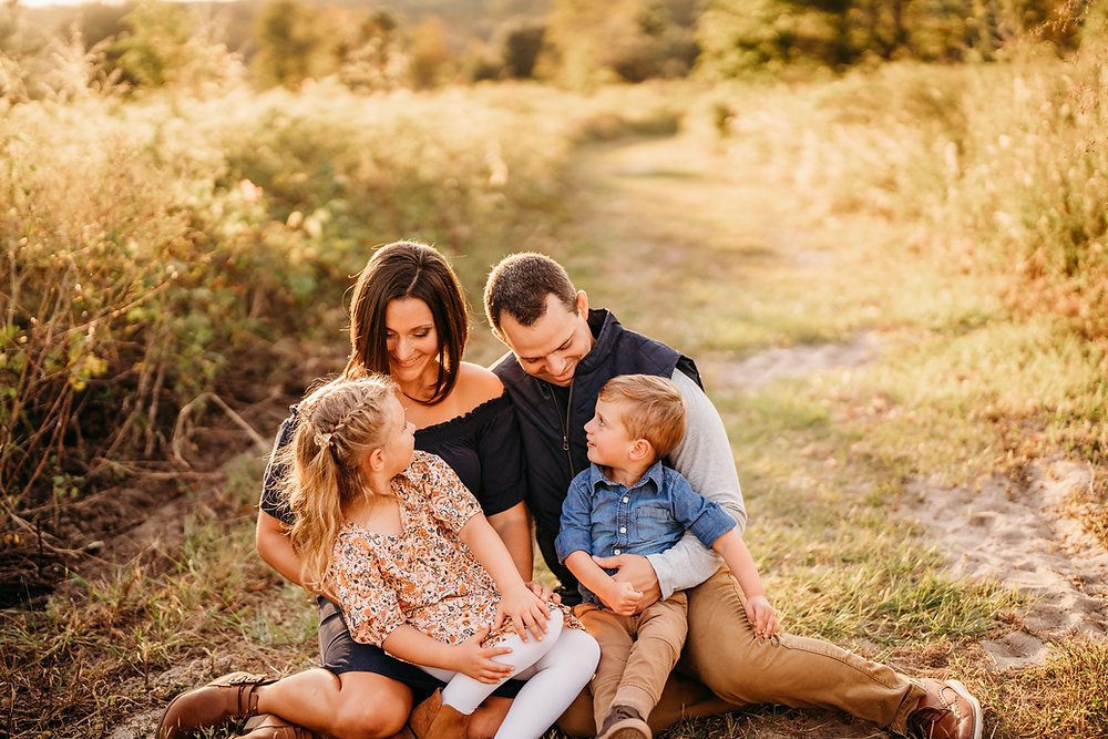 Family Photo Shoot Prices: How to Capture Priceless Memories on a Budget