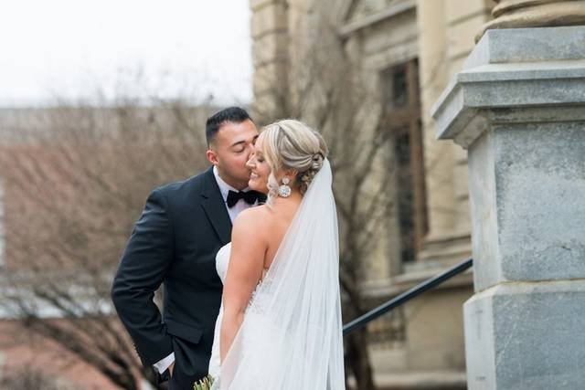 Pittsburgh Wedding Photography: Capturing Love in the Steel City
